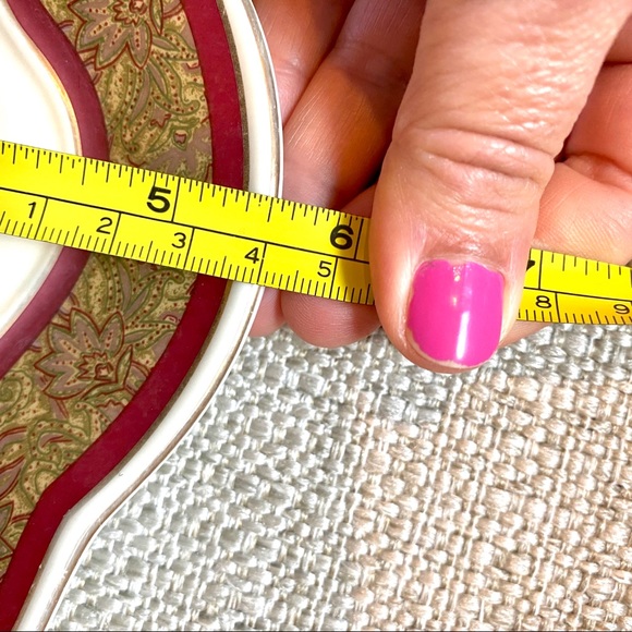 Beautiful Red and gold and green soap dish - Picture 6 of 6